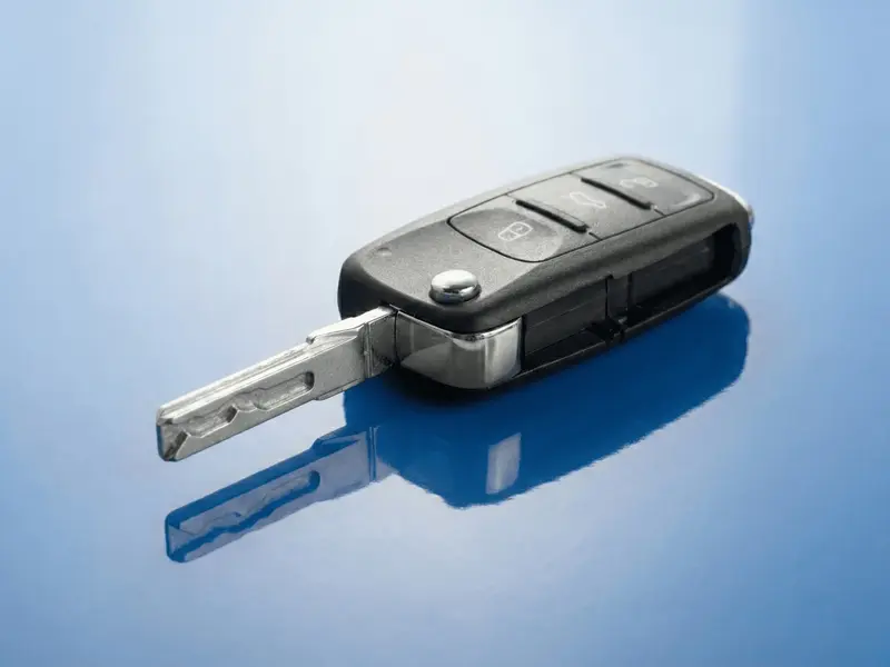 Chaves codificadas em São Vicente – duplicação e programação